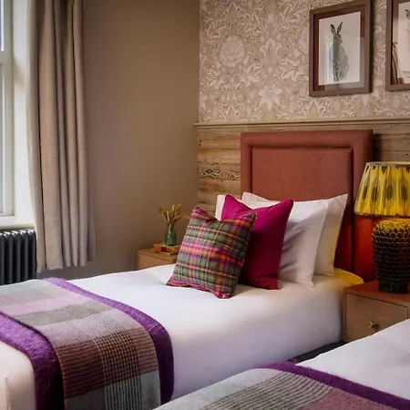 The Red Lion & Manor House 3* Burnsall