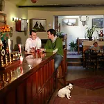 Fogadó The Red Lion & Manor House
