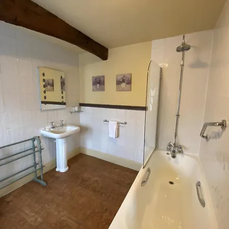 The Red Lion & Manor House 3* Burnsall