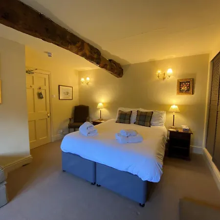 Inn The Red Lion & Manor House 3*