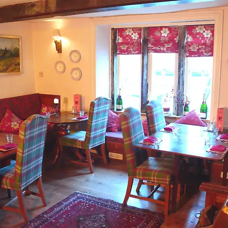 Herberg The Red Lion & Manor House