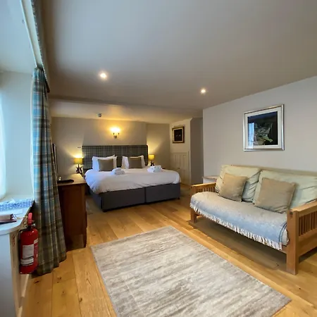 The Red Lion & Manor House Burnsall