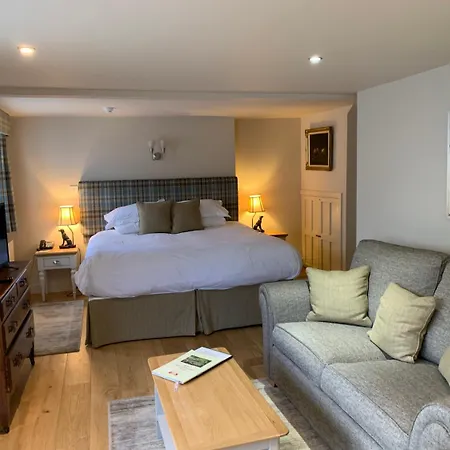 The Red Lion & Manor House Herberg Burnsall