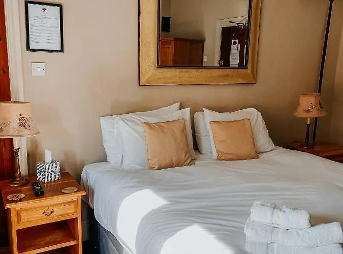 Inn The Red Lion & Manor House