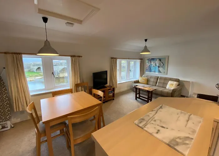 Inn The Red Lion & Manor House 3*