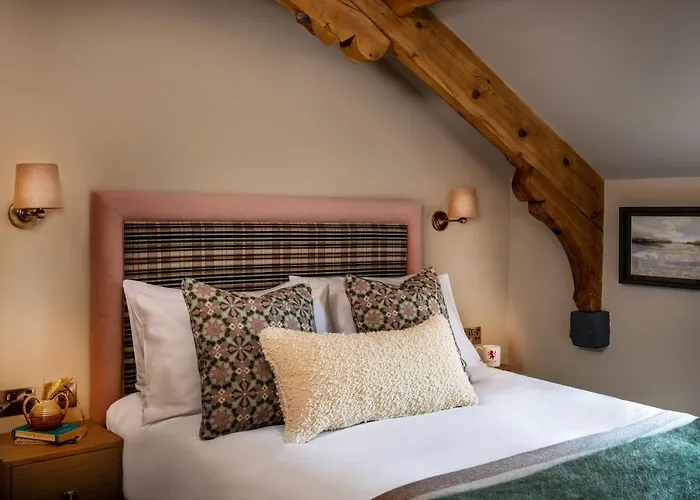 Inn The Red Lion & Manor House 3*
