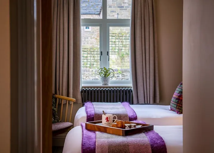 Inn The Red Lion & Manor House 3*