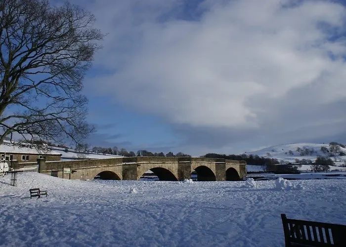 Inn The Red Lion & Manor House 3*