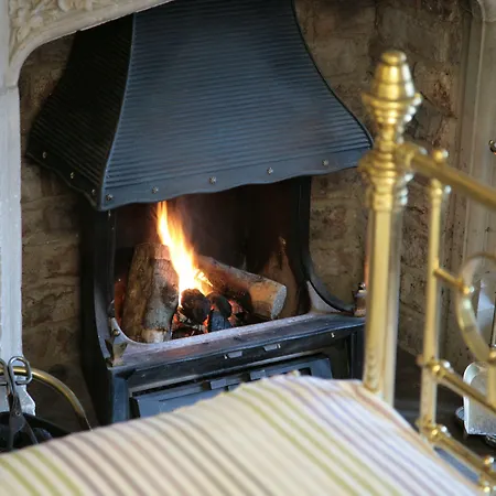 The Red Lion & Manor House 3*