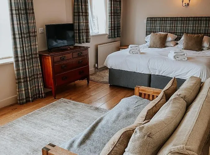 The Red Lion & Manor House Mini-hôtel 3*