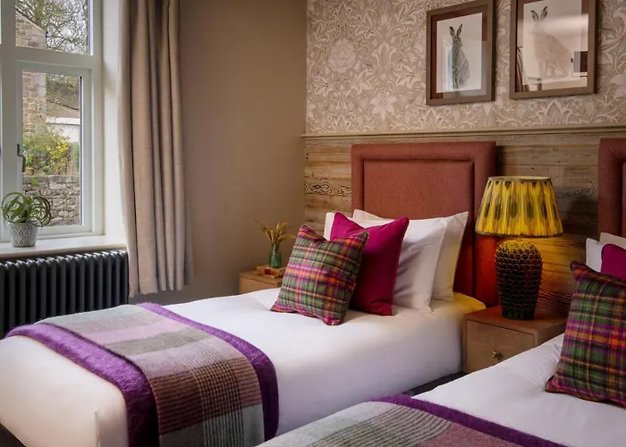 The Red Lion & Manor House 3* Burnsall